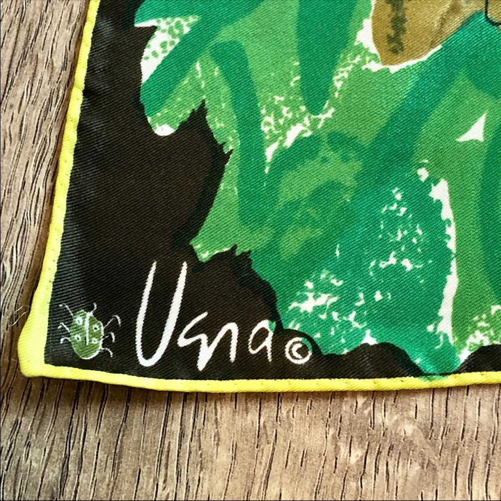 Vintage Vera Neumann square scarf, Green and Yellow hues with floral print - Picture 4 of 12